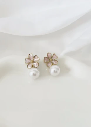 Boucles d’oreilles fleurs roses avec perles, marke: Tendance, zustand: Neu, mit Etikett, 5,00 €, 5,95 € inklusive Vinted-Käuferschutz