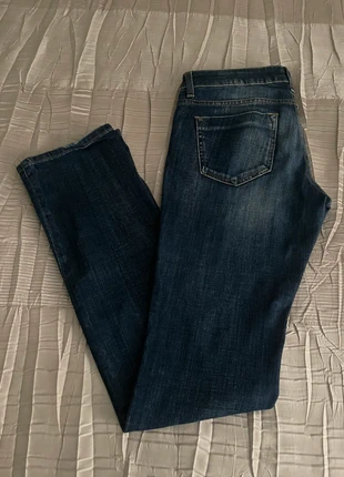 Pantalón vaquero Massimo Dutti talla 28, merk: Massimo Dutti, staat: Heel goed, maat: M / 38 / 10, € 8,00, € 9,10 inclusief Kopersbescherming