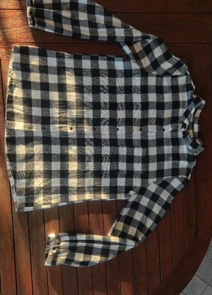 Camicia a Quadri Neri e Bianchi, marke: Nero, zustand: Gut, größe: S / 36 / 8, 6,00 €, 7,00 € inklusive Vinted-Käuferschutz