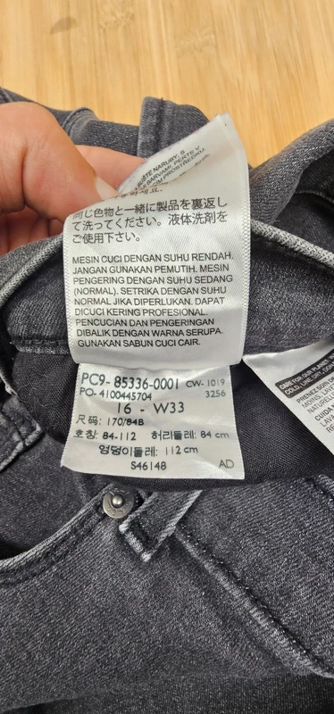 Levi's Classic crop T:48 W33 - photo numéro 10