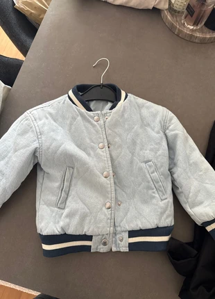 Veste en jeans, marca: Hema, estado: Nuevo sin etiquetas, tamaño: 4 años / 104 cm, 7,00 €, 8,05 € Protección al comprador incluida