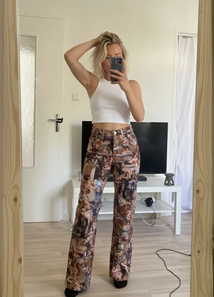 Jean imprimé anges baroque Taille haute, pièce rare & tendance, merk: marona, staat: Heel goed, maat: M / 38 / 10, € 64,00, € 67,90 inclusief Kopersbescherming