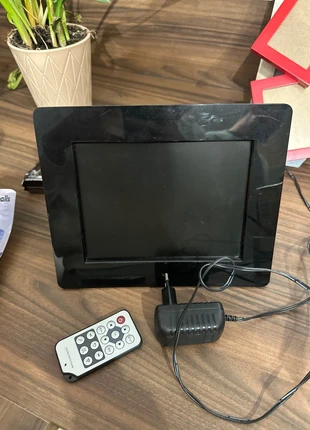 Cadre photo numérique, marque: Lucy & Co., état: Très bon état, 5,00 €, 5,95 € Protection acheteurs incluse