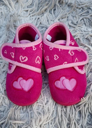 Chausson rose petit cœur taille 23, marca: Inconnu, estado: Muito bom, tamanho: 23, €2.50, €3.33 inclui Proteção do Comprador