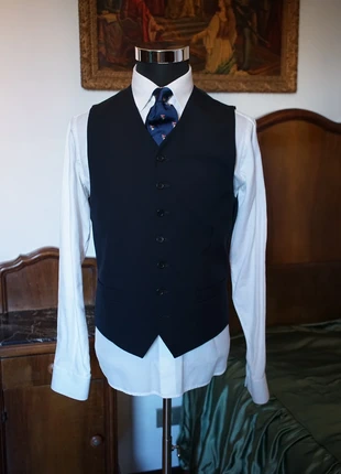 Blue Gilet Ungaro Paris, merk: Ungaro, staat: Heel goed, maat: M, € 20,00, € 21,70 inclusief Kopersbescherming