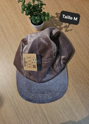 Casquette neuf M, merk: Zara, staat: Heel goed, maat: M, € 7,50, € 8,58 inclusief Kopersbescherming