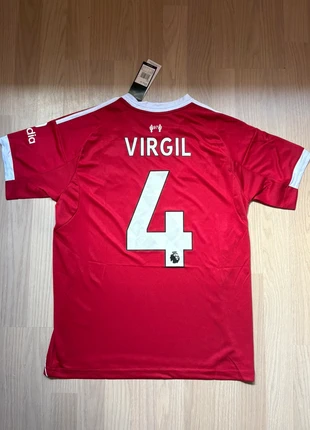 Virgil van Dijk Liverpool Shirt, merk: Liverpool, staat: Nieuw met prijskaartje, maat: M, € 22,95, € 24,80 inclusief Kopersbescherming