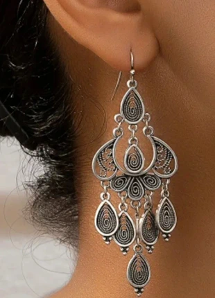 🩶 Sublimes boucles d'oreilles gouttes argentées antique. Neuves. Bohème romantique vintage, merk: Boheme, staat: Heel goed, € 12,00, € 13,30 inclusief Kopersbescherming Pro