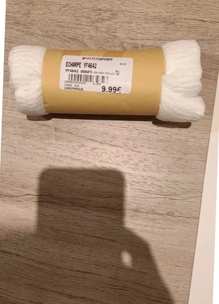Écharpe neuve, merk: Intersport, staat: Nieuw met prijskaartje, € 3,99, € 4,89 inclusief Kopersbescherming