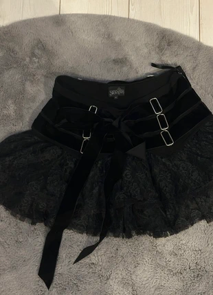 Sinister gothic mini skirt vintage rare find, brand: Sinister, condizioni: Nuovo senza cartellino, taglia: M / IT 42 / EU 38, €60.00, €63.70 include la Protezione acquisti