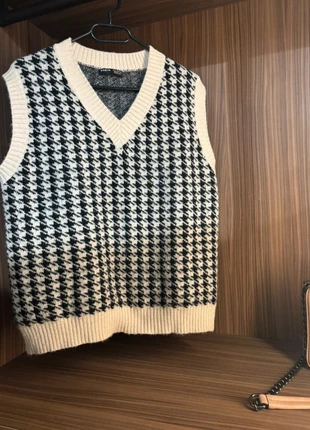 Pull col V sans manches taille M, marque: Shein, état: Très bon état, taille: M / 38 / 10, 7,00 €, 8,05 € Protection acheteurs incluse