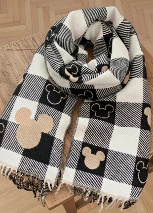 Écharpe femme hiver Disney – Tête Mickey à carreaux noir/blanc chic, brand: Accessoire, condition: Very good, €21.40, €23.17 includes Buyer Protection