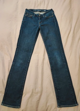 Jean brut Levi's, marke: Levi's, zustand: Sehr gut, größe: S / 36 / 8, 18,00 €, 19,60 € inklusive Vinted-Käuferschutz