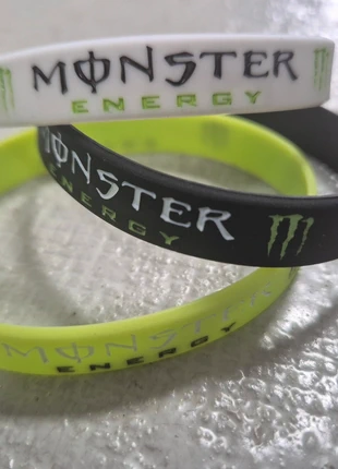 Monster energy polsbandjes, merk: Monster Energy, staat: Nieuw zonder prijskaartje, € 4,00, € 4,90 inclusief Kopersbescherming
