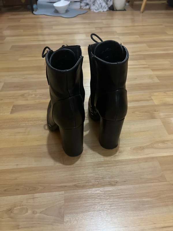 Bottines à talons - photo numéro 4
