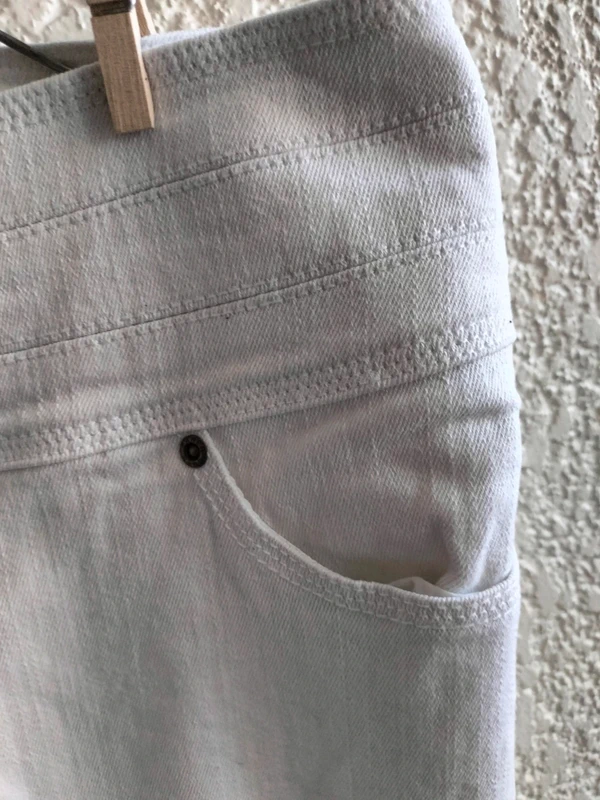 Jean blanc vintage à boutons t 46 - photo numéro 6