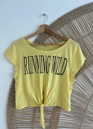 Crop top jaune running wild large taille unique H&M 100% coton, merk: H&M, staat: Goed, maat: S / 36 / 8, € 4,00, € 4,90 inclusief Kopersbescherming