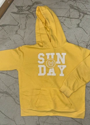 Pull jaune, marque: New Yorker, état: Satisfaisant, taille: S, 5,00 €, 5,95 € Protection acheteurs incluse