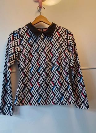 Steps Grafische Print Blouse - Zwarte Kraag - Maat XS/S, merk: Steps, staat: Nieuw zonder prijskaartje, maat: XS / 34 / 6, € 6,00, € 7,00 inclusief Kopersbescherming