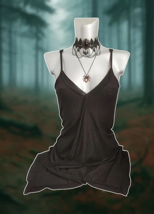 Magnifique petit haut débardeur noir décolleté pailleté asymétrique y2k party girl, marque: COQUETTE, état: Très bon état, taille: M / 38 / 10, 18,00 €, 19,60 € Protection acheteurs incluse