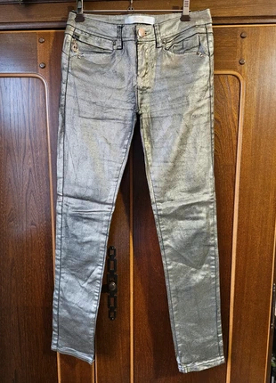 Pantalon ciré doré, marke: Softy, zustand: Zufriedenstellend, größe: S / 36 / 8, 1,00 €, 1,75 € inklusive Vinted-Käuferschutz