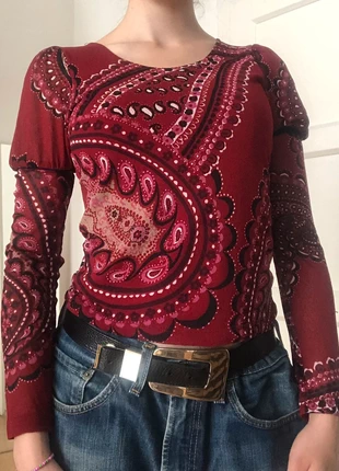 Super beautiful fitted red black paisley print longsleeve puff sleeves shirt top, marke: My Diary, zustand: Gut, größe: S / 36 / 8, 22,00 €, 23,30 € inklusive Vinted-Käuferschutz
