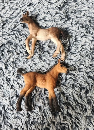 Lot de 2 poulain schleich, brand: Schleich, condition: Very good, size: One size, €5.00, €5.95 includes Buyer Protection