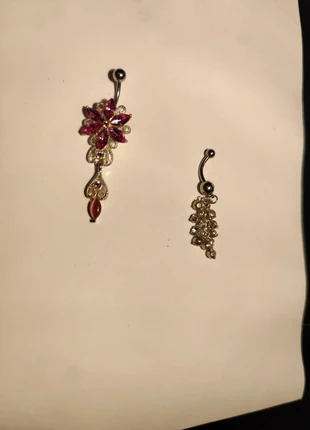 Lange navelpiercings, brand: diverse, condizioni: Ottime, €2.00, €2.80 include la Protezione acquisti