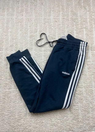 Jogging femme Adidas vintage - taille S (36), marque: adidas, état: Très bon état, taille: S / 36 / 8, 18,00 €, 19,60 € Protection acheteurs incluse