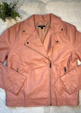 Blouson en cuir Kiabi Taille M/38/10 Rose, marque: Kiabi, état: Très bon état, taille: M / 38 / 10, 12,00 €, 13,30 € Protection acheteurs incluse