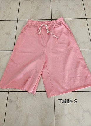 Short, marque: autre, état: Très bon état, taille: S / 36 / 8, 5,00 €, 5,95 € Protection acheteurs incluse