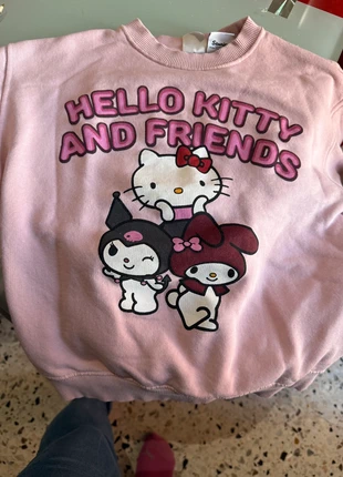 Pull Zara hello kity 9/10 ans tbe, marca: Zara, estado: Muito bom, tamanho: 10 anos / 140 cm, €5.00, €5.95 inclui Proteção do Comprador