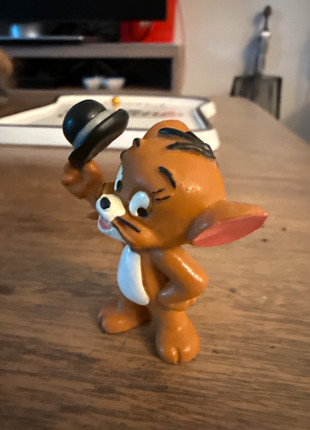 🐭 Figurine vintage Jerry – Tom & Jerry MGM 1981, marque: MGM, état: Très bon état, taille: Taille unique, 12,00 €, 13,30 € Protection acheteurs incluse