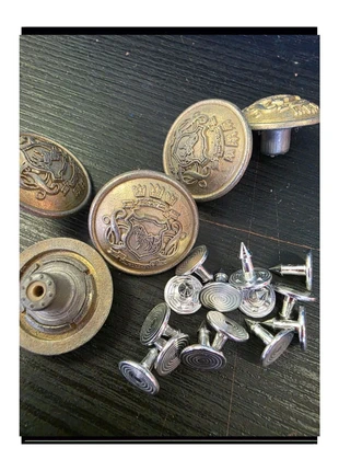 Lote de 20 botones metálicos con escudo estilo vintage, marque: Denim, état: Neuf, 9,00 €, 10,15 € Protection acheteurs incluse