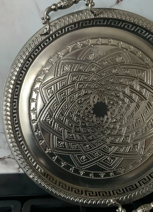 Rond metalen dienblad, brand: onbekend, condizioni: Ottime, €5.99, €6.99 include la Protezione acquisti