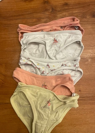 Lot de 5 sous vêtements fille, merk: Orchestra, staat: Nieuw met prijskaartje, maat: 5 jaar / 110 cm, € 1,00, € 1,75 inclusief Kopersbescherming