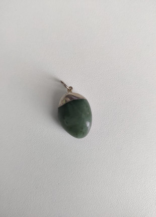 Zilveren hanger met groene chrysopraas steeN, marca: NO LABEL, estado: Muito bom, €25.00, €26.95 inclui Proteção do Comprador