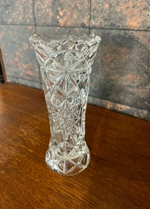 Vase en verre taillé années 1930, marque: American Vintage, état: Très bon état, 9,00 €, 10,15 € Protection acheteurs incluse