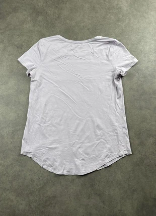 T-shirt rose pâle Lululemon taille 8 femme - L manches courtes col rond - ART0530, merk: Lululemon, staat: Goed, maat: L / 40 / 12, € 12,00, € 13,30 inclusief Kopersbescherming Pro