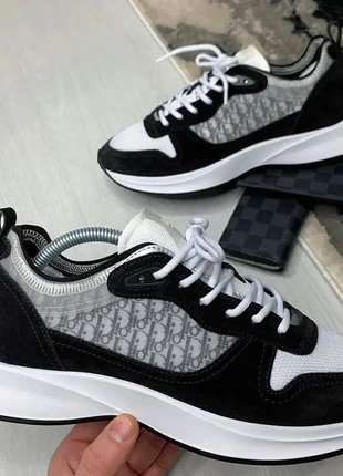 B25 Sneaker, merk: Hema, staat: Nieuw zonder prijskaartje, maat: 40, € 180,00, € 189,70 inclusief Kopersbescherming