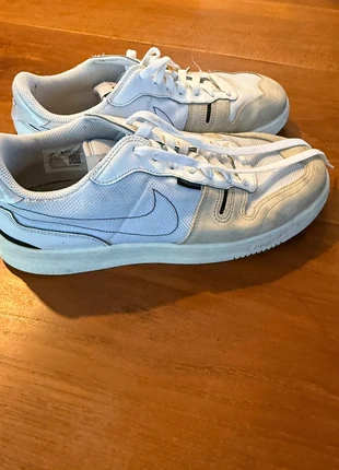 Nike blanche n 354, marque: Nike, état: Bon état, taille: 44, 15,00 €, 16,45 € Protection acheteurs incluse