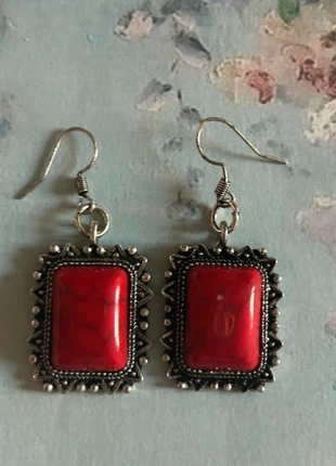 Boucles d’oreilles Ethnique Amazigh berbère kabyle argentée pierre rouge, marke: Berbère, zustand: Sehr gut, 9,00 €, 10,15 € inklusive Vinted-Käuferschutz
