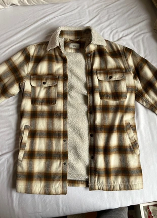 Karierte Hemdjacke - Frühlingsjacke mit Innenfell, marque: C&A, état: Très bon état, taille: S, 22,00 €, 23,80 € Protection acheteurs incluse