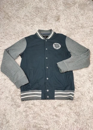 Veste teddy Celio Bleu marine et gris taille M, marque: Celio, état: Très bon état, taille: M, 9,00 €, 10,15 € Protection acheteurs incluse