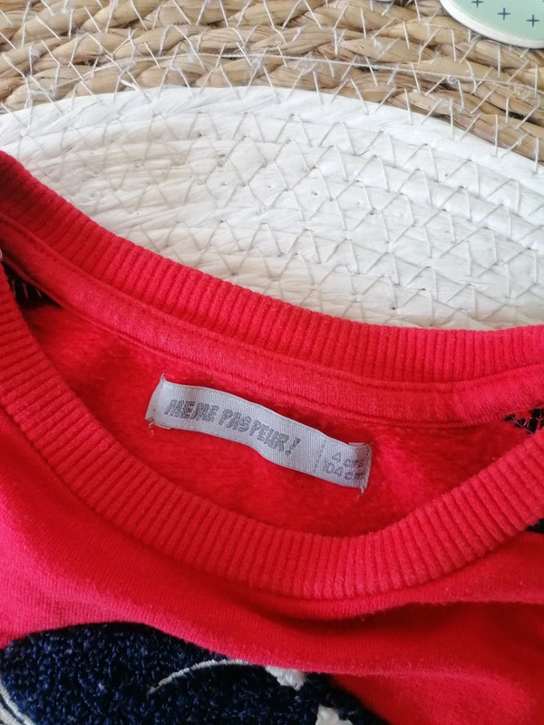 Sweat rouge à motif - Même pas peur - 4 ans - photo numéro 2