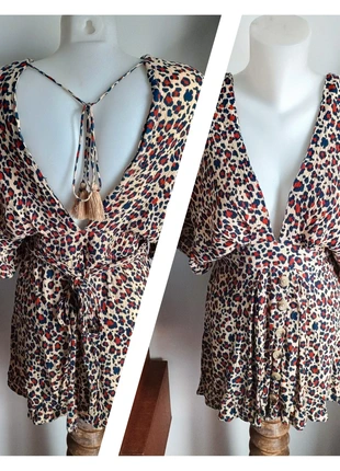 Tunique léopard bleu décolleté pompon dos ouvert manches ample, marque: Etam, état: Très bon état, taille: S / 36 / 8, 9,00 €, 10,15 € Protection acheteurs (Pro) incluse