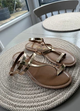 Brand new New Look gold sandals size 7, brand: New Look, condition: New without tags, size: 7, £5.00, £5.95 includes Buyer Protection