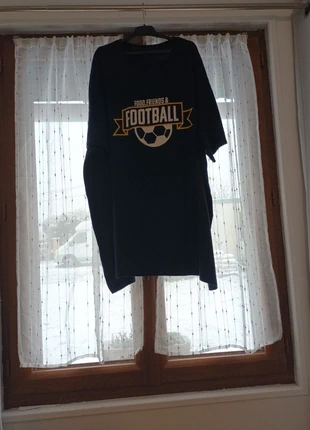 Tee-shirt homme T4xl, marque: Kiabi, état: Très bon état, taille: 4XL, 3,00 €, 3,85 € Protection acheteurs incluse