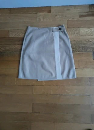 Jupe mi-long tara jarmon taille 40, merk: Tara Jarmon, staat: Heel goed, maat: XL / 42 / 14, € 15,00, € 16,45 inclusief Kopersbescherming Pro