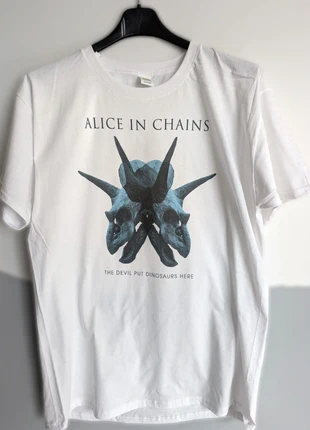 T shirt bianca | Alice in Chains | The Devil Put Dinosaurs Here, marke: nobrand, zustand: Sehr gut, größe: M, 13,00 €, 14,35 € beinhaltet Vinted-Käuferschutz Pro